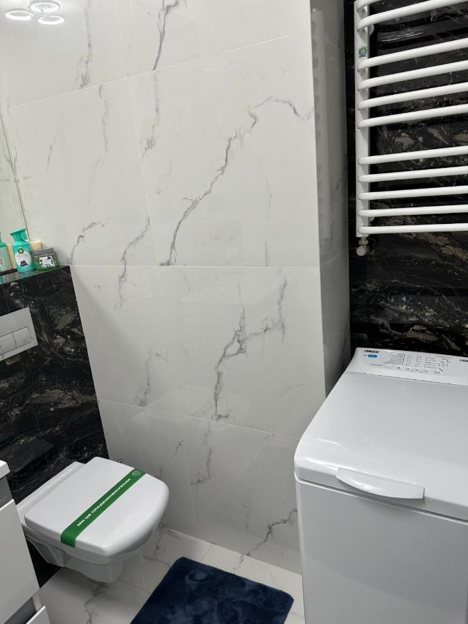 Новобудова Сам Центр Вул Шевченка 60 Оперний 10Хв Lägenhet Lviv Exteriör bild