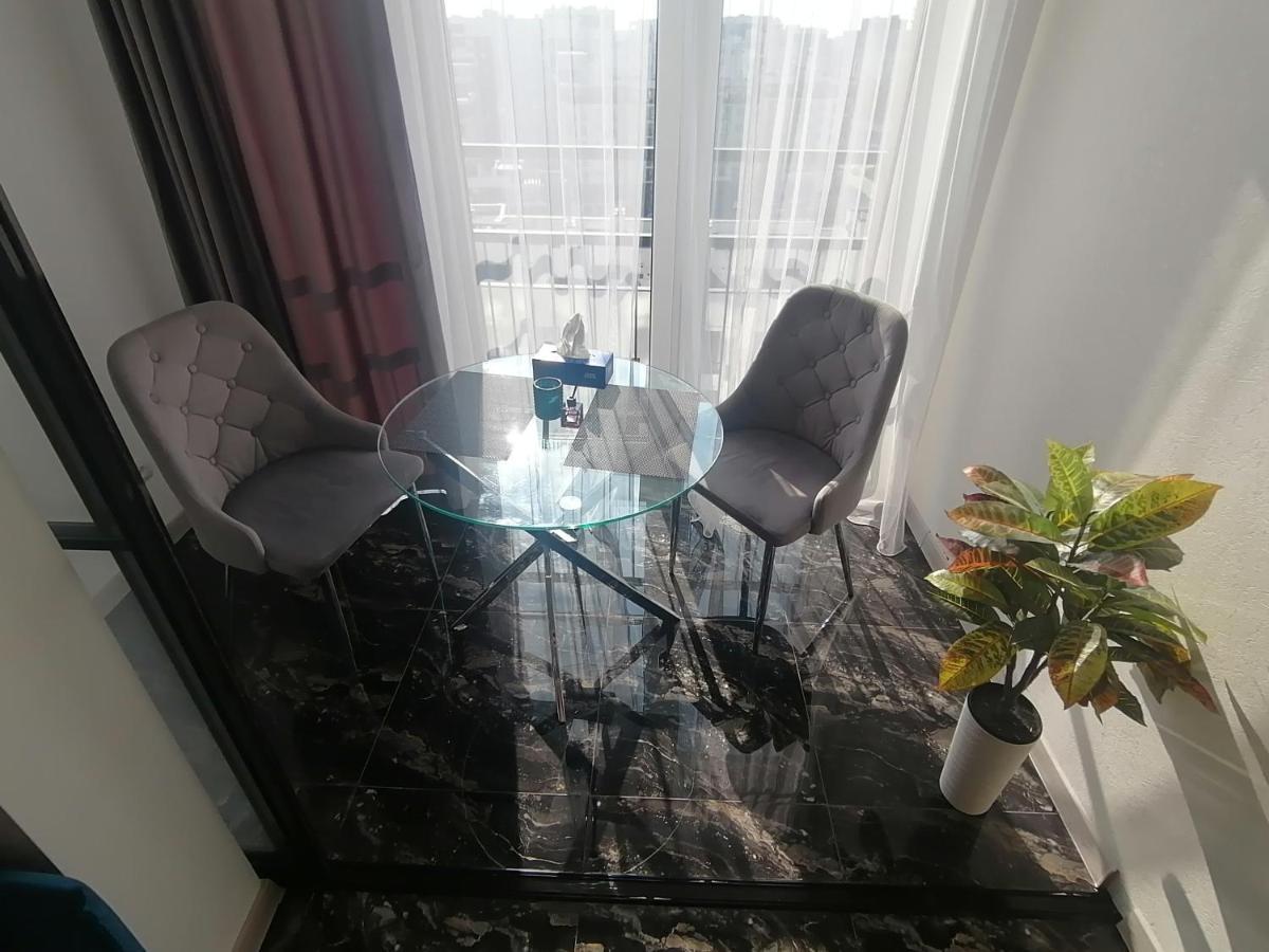 Новобудова Сам Центр Вул Шевченка 60 Оперний 10Хв Lägenhet Lviv Exteriör bild